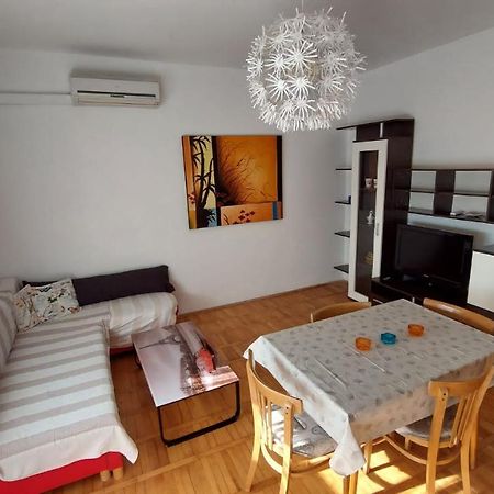 Apartman Sabadin Нивице Екстериор снимка