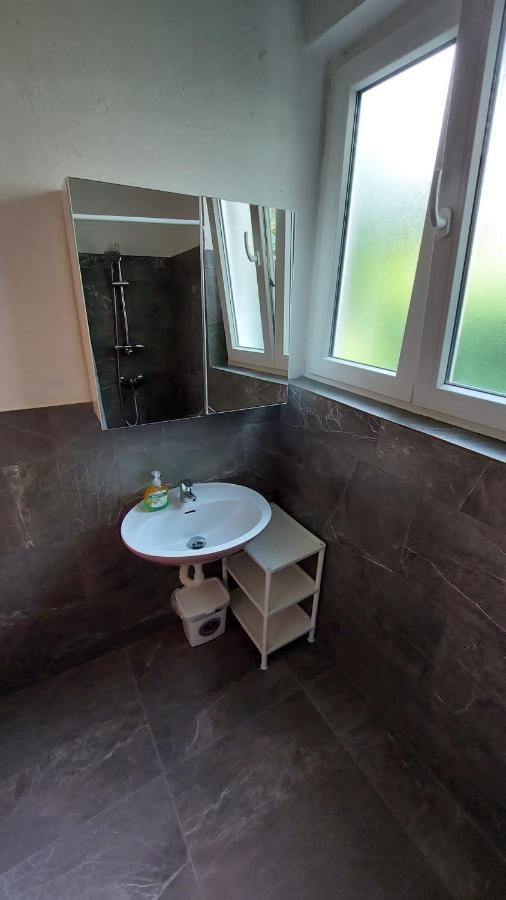 Apartman Sabadin Нивице Екстериор снимка