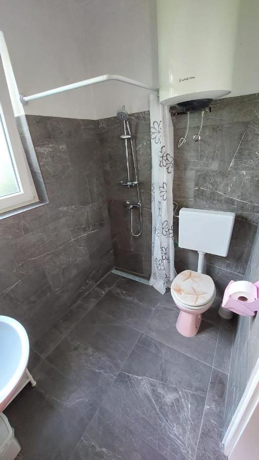 Apartman Sabadin Нивице Екстериор снимка